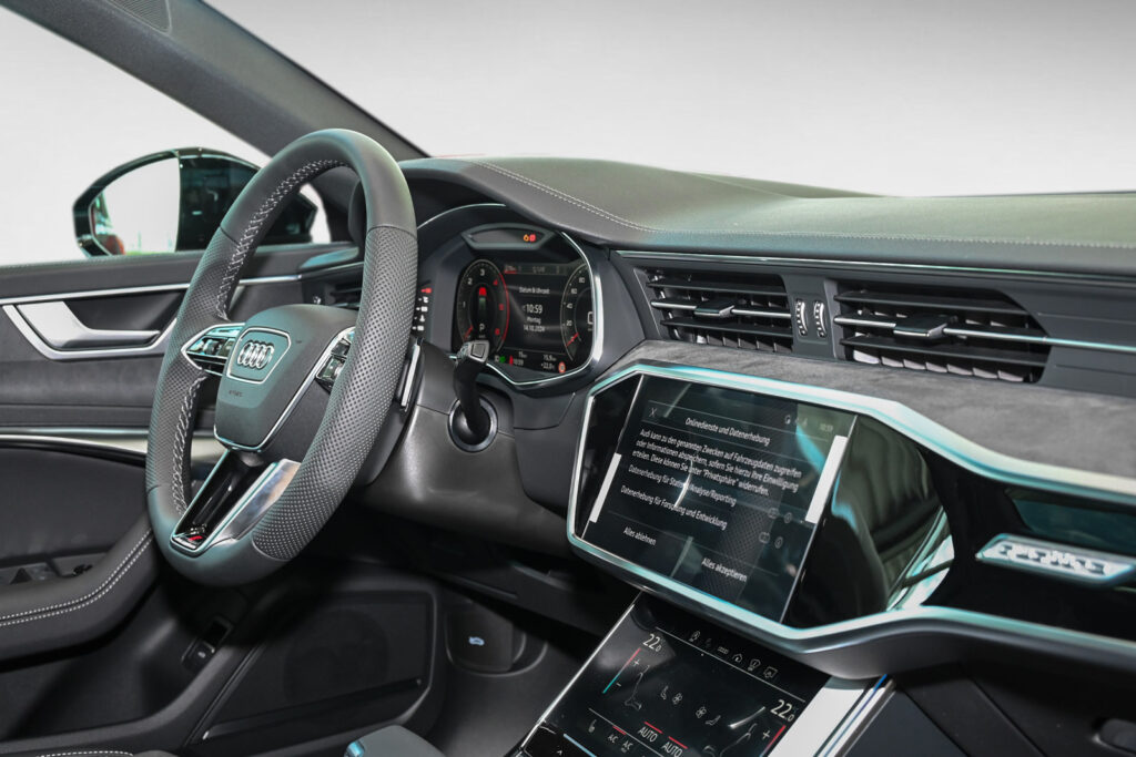 Audi A6 Exposé-Bild 10