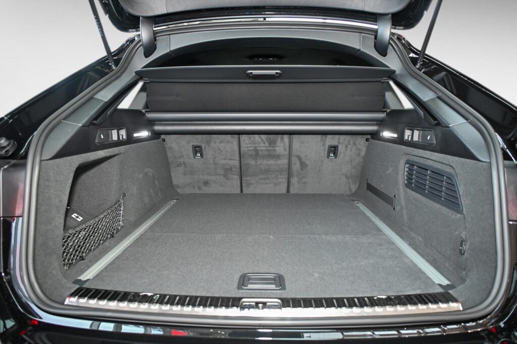 Audi A6 Exposé-Bild 6