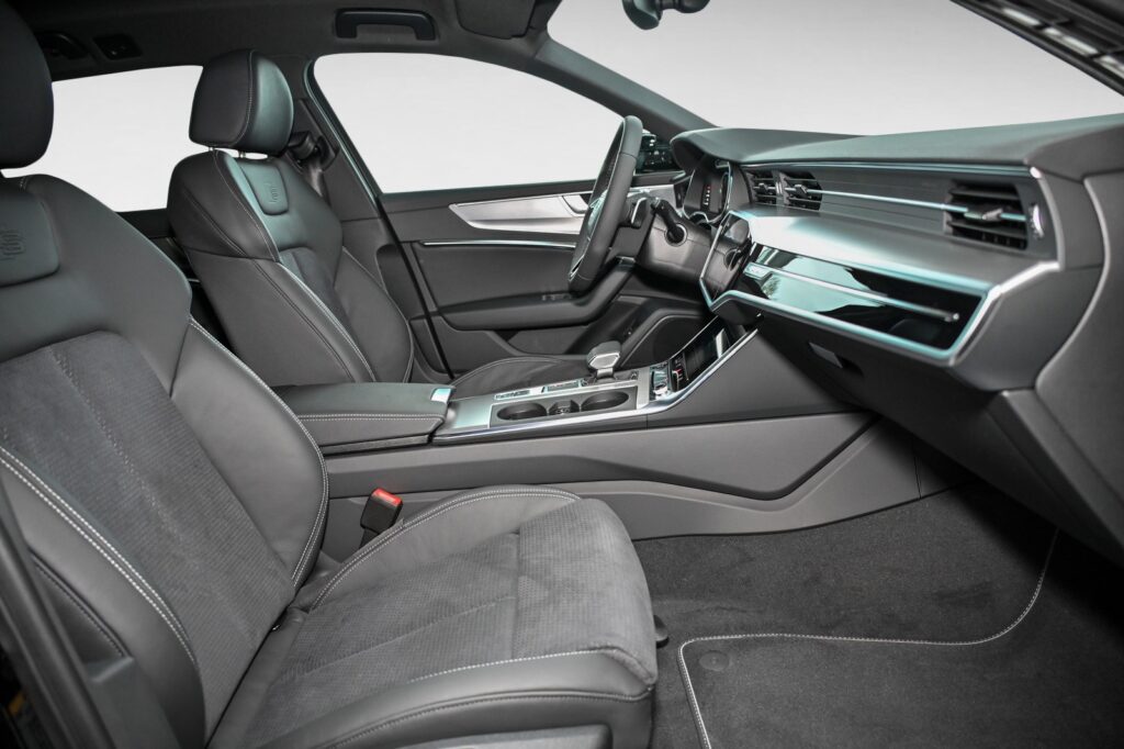 Audi A6 Exposé-Bild 7