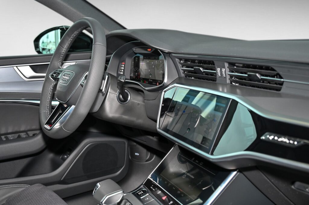 Audi A6 Exposé-Bild 9