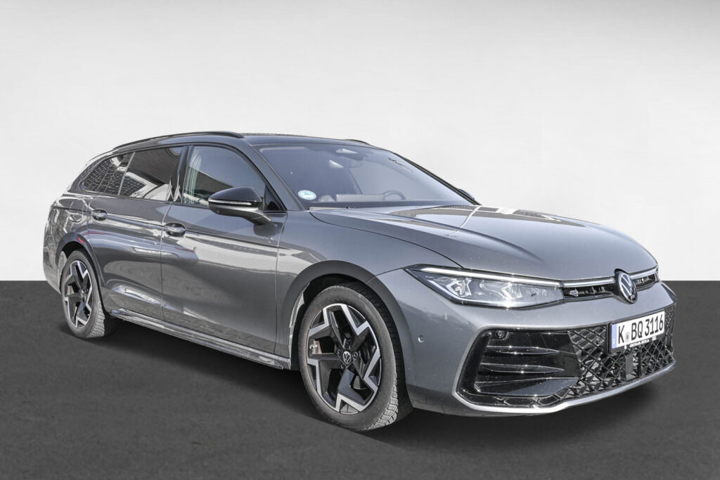 VW Passat Exposé-Bild 2