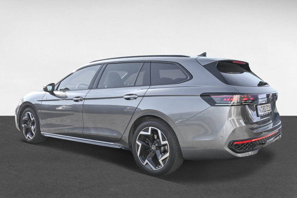 VW Passat Exposé-Bild 4