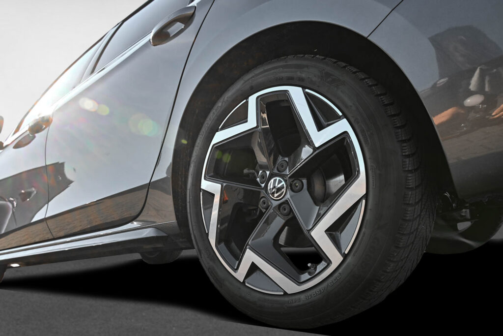 VW Passat Exposé-Bild 5