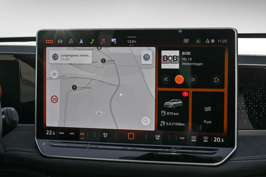 VW Passat Exposé-Bild 14