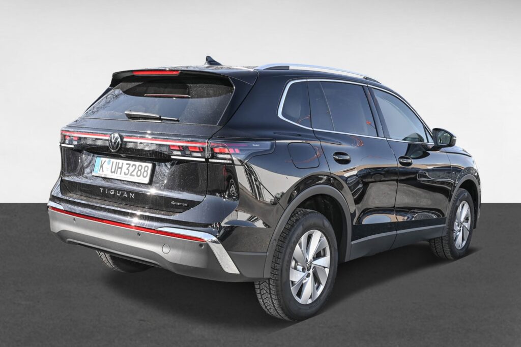 VW Tiguan Exposé-Bild 3