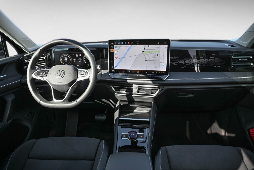 VW Tiguan Exposé-Bild 12