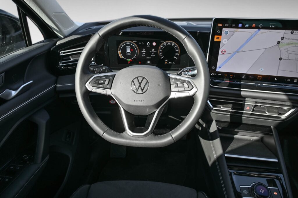 VW Tiguan Exposé-Bild 13