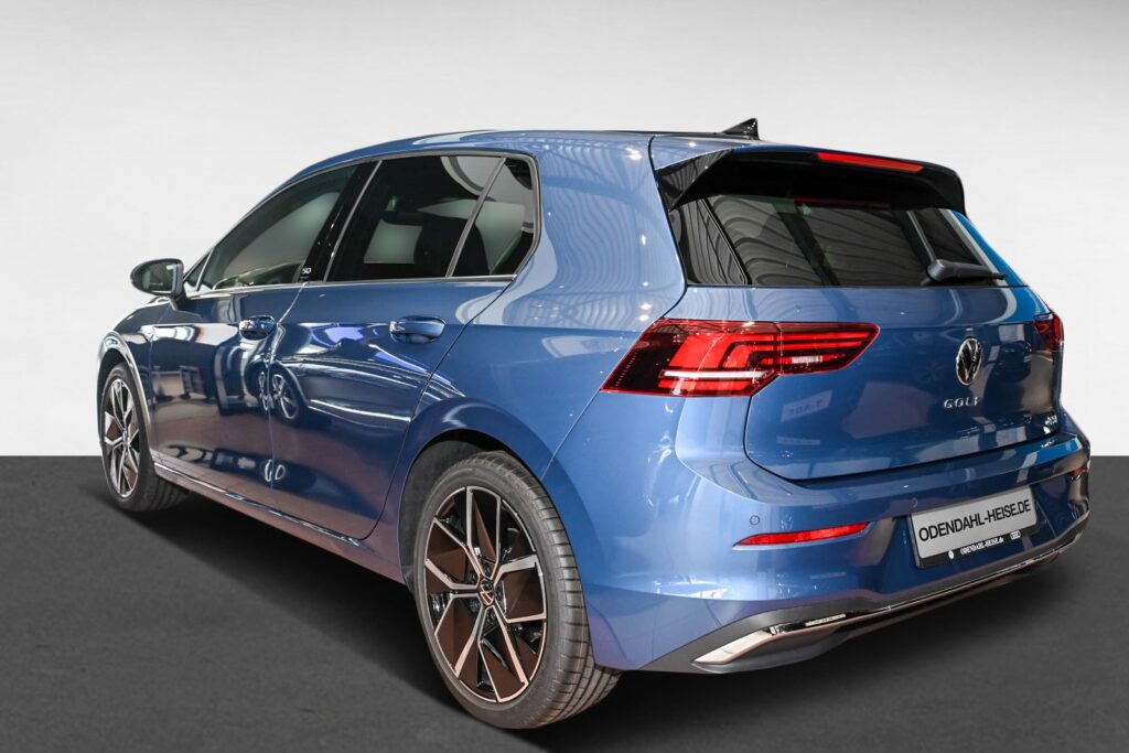 VW Golf Exposé-Bild 4