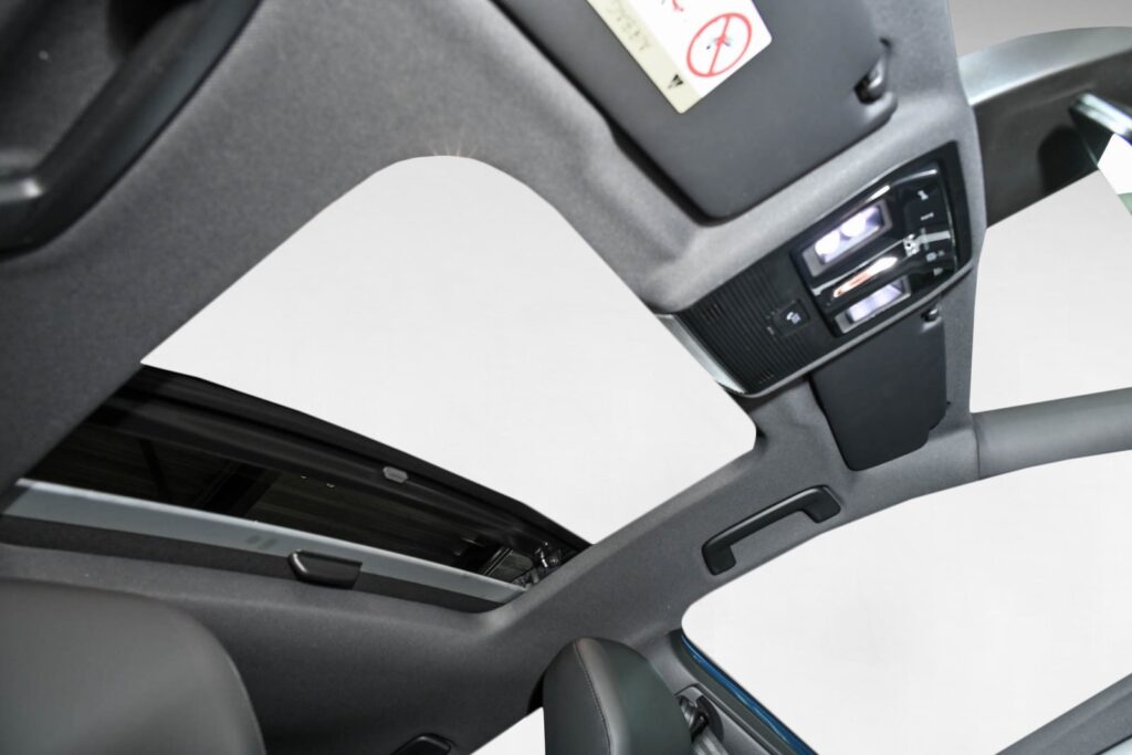 VW Golf Exposé-Bild 11