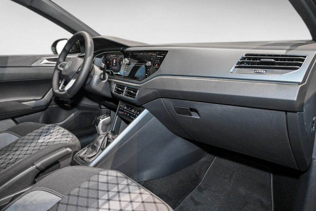 VW Taigo Exposé-Bild 7