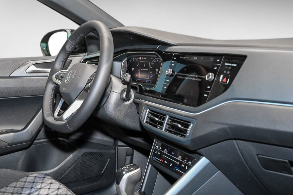 VW Taigo Exposé-Bild 8