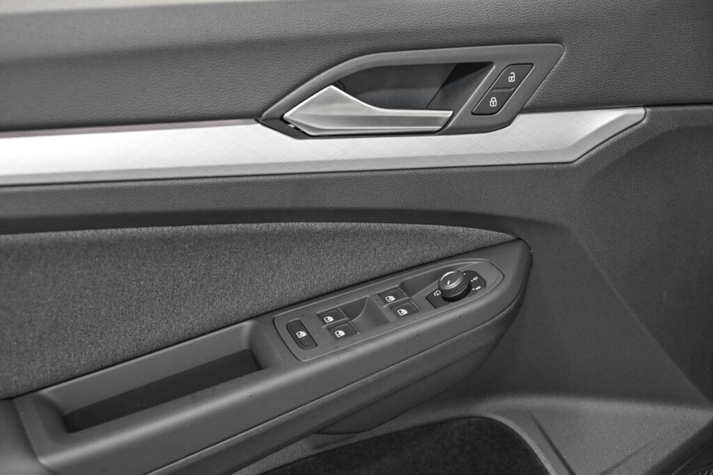 VW Golf Exposé-Bild 15