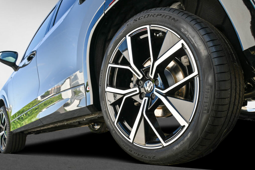 VW Tayron Exposé-Bild 5