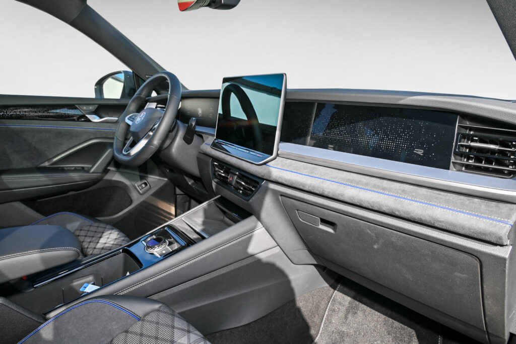 VW Tayron Exposé-Bild 8