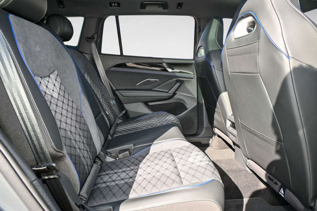 VW Tayron Exposé-Bild 10