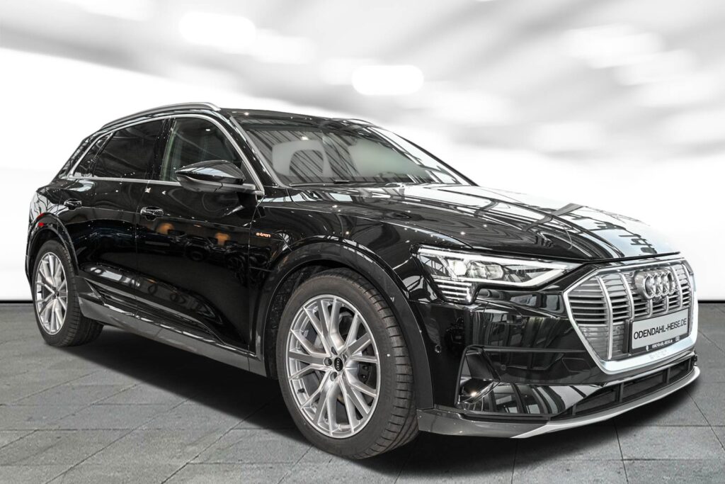 Audi e-tron Exposé-Bild 2