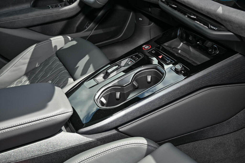 Audi A6 Exposé-Bild 9