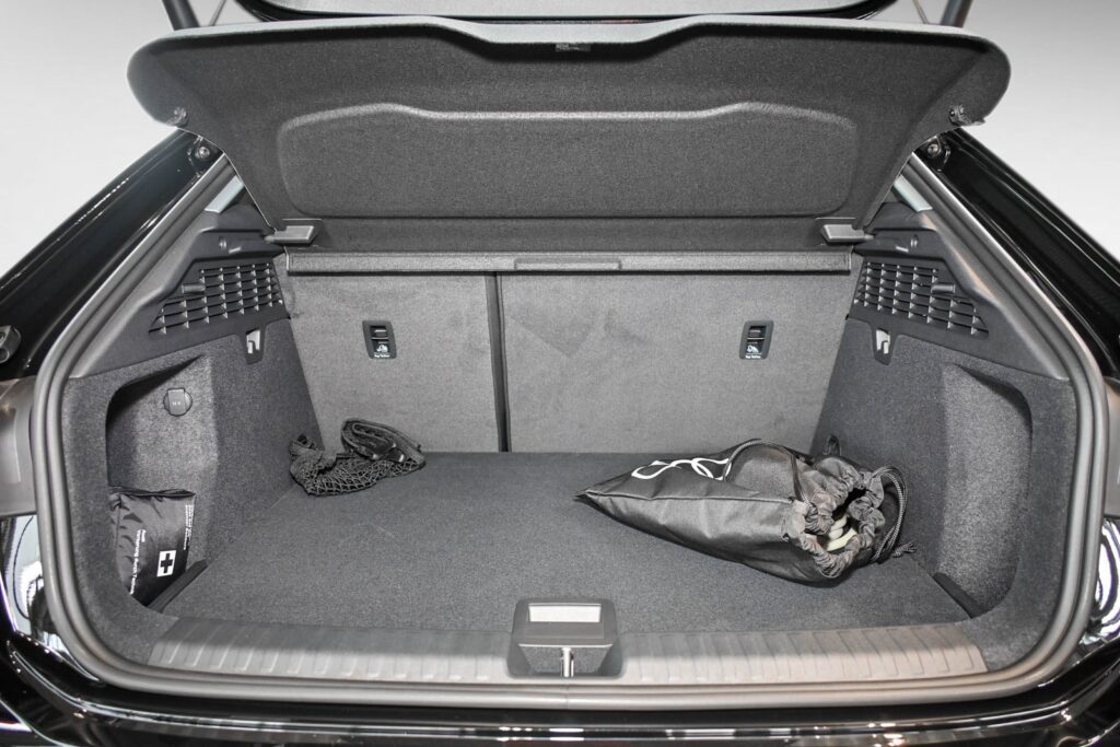 Audi A3 Exposé-Bild 6