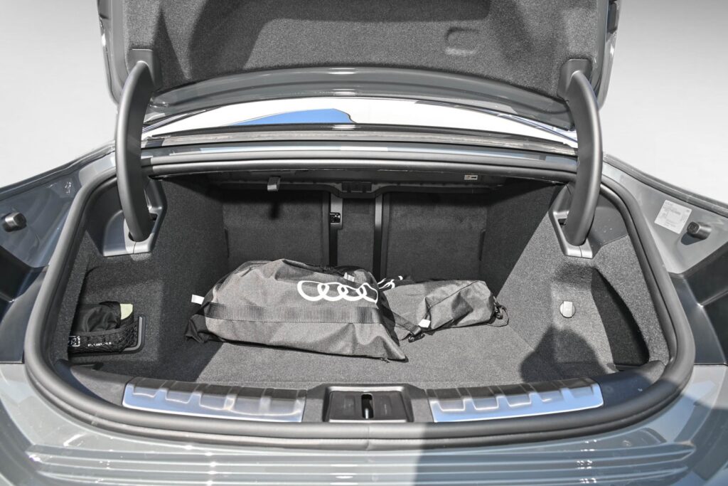 Audi RS e-tron GT Exposé-Bild 6