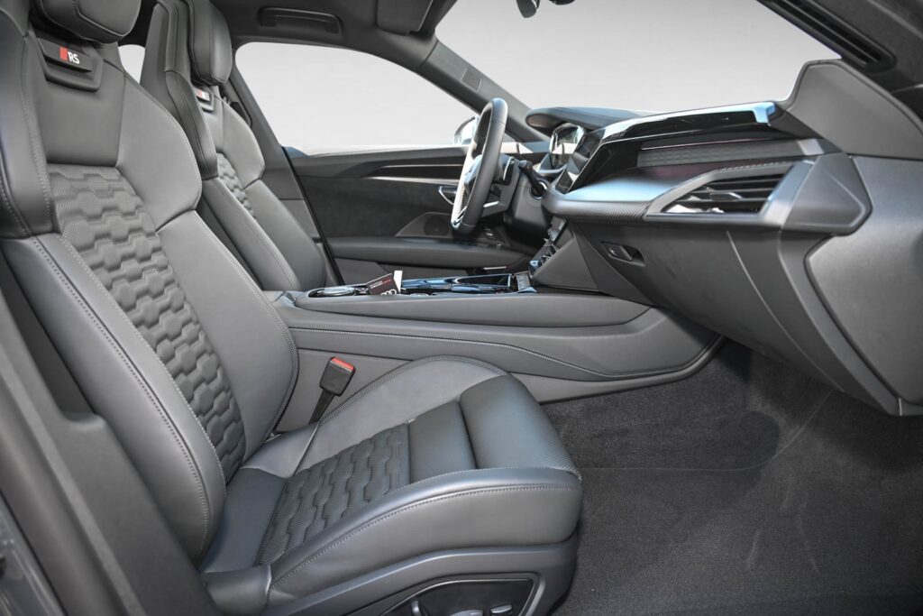 Audi RS e-tron GT Exposé-Bild 7