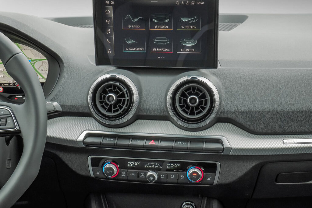 Audi Q2 Exposé-Bild 12
