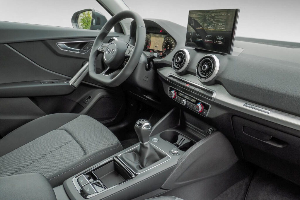 Audi Q2 Exposé-Bild 8