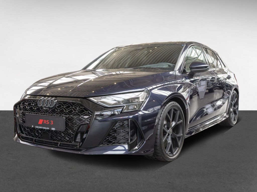Audi RS3 Exposé-Bild 1