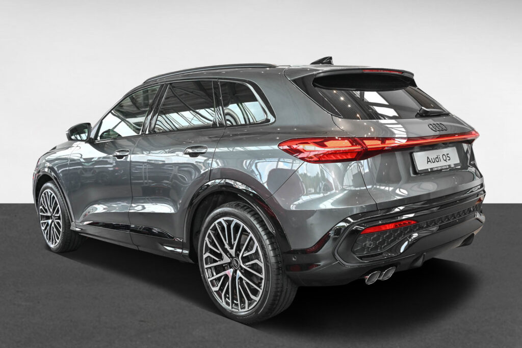 Audi Q5 Exposé-Bild 4