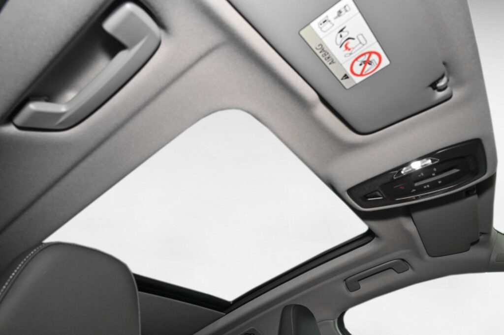 Audi Q5 Exposé-Bild 11