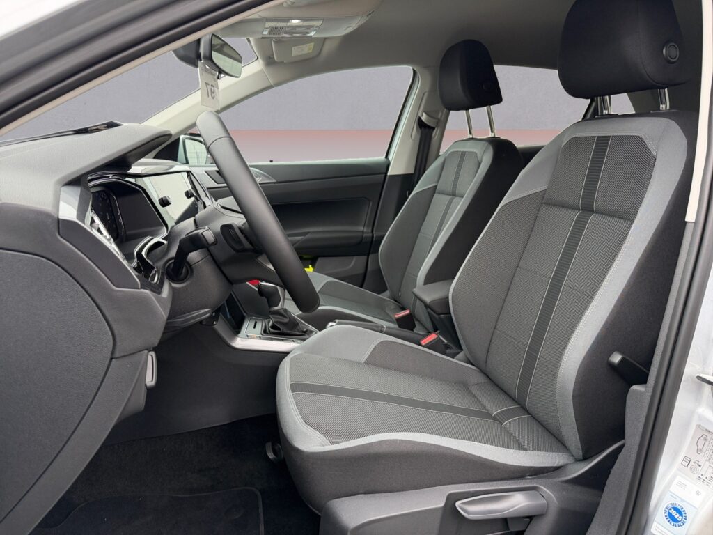 VW Polo Exposé-Bild 9