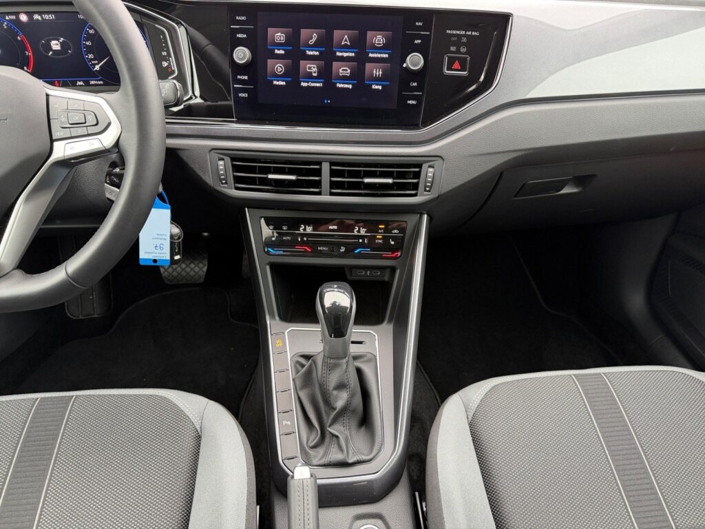 VW Polo Exposé-Bild 11