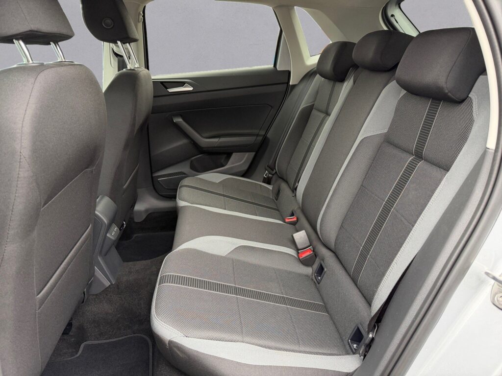 VW Polo Exposé-Bild 13