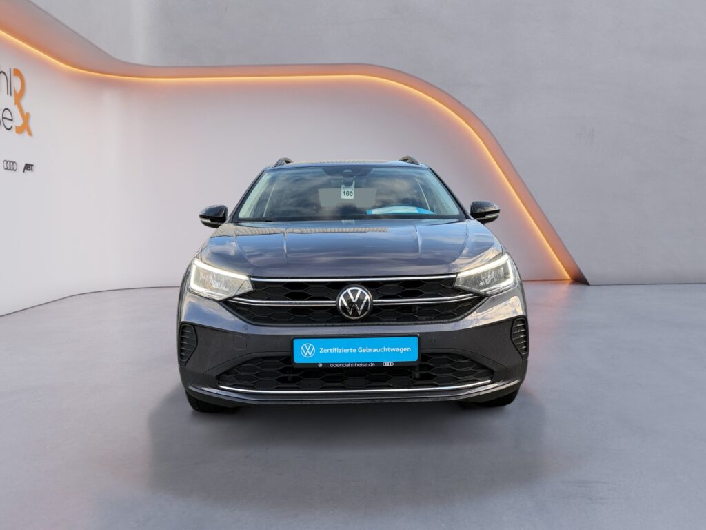 VW Taigo Exposé-Bild 8