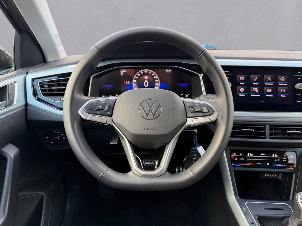 VW Taigo Exposé-Bild 12