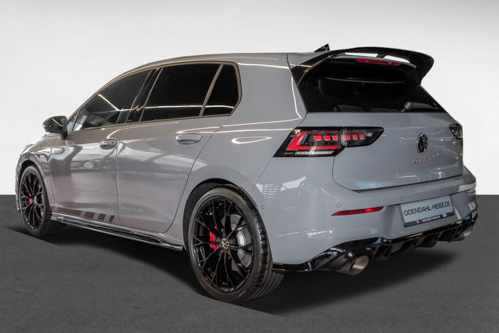 VW Golf Exposé-Bild 4