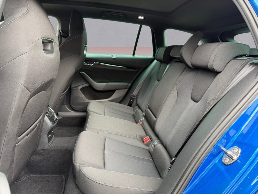 Skoda Octavia Exposé-Bild 13