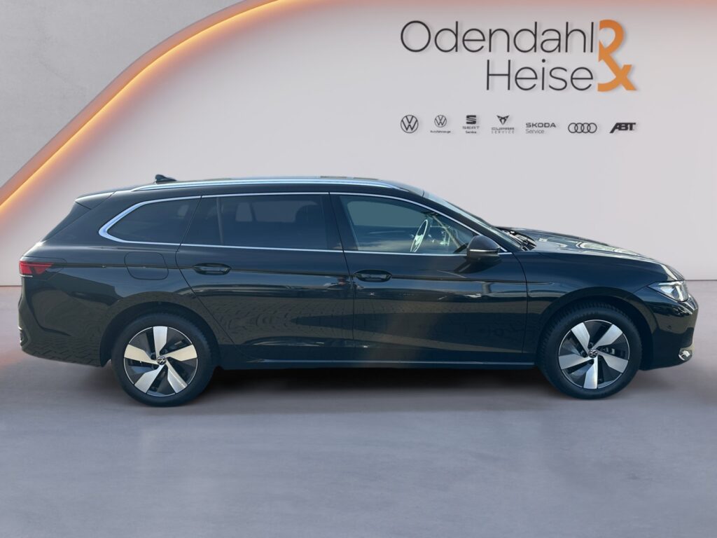 VW Passat Exposé-Bild 6