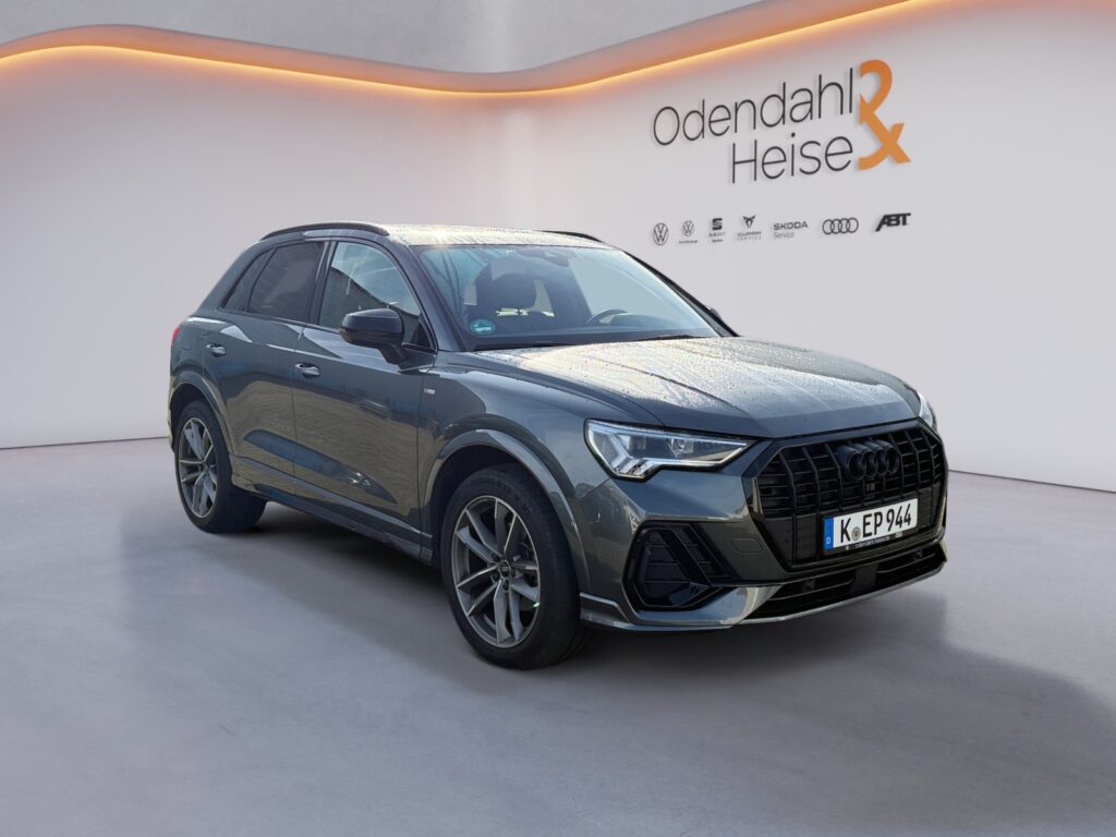 Audi Q3 Exposé-Bild 7
