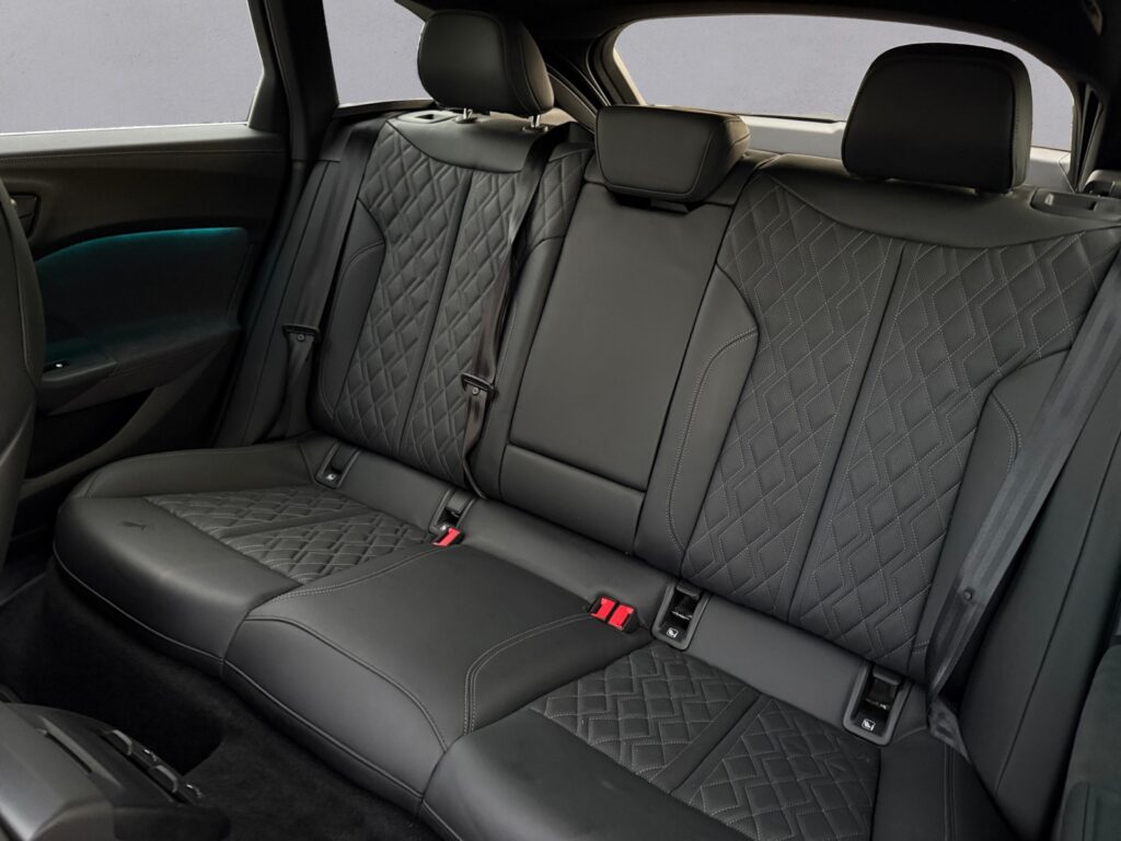 Audi S5 Exposé-Bild 13