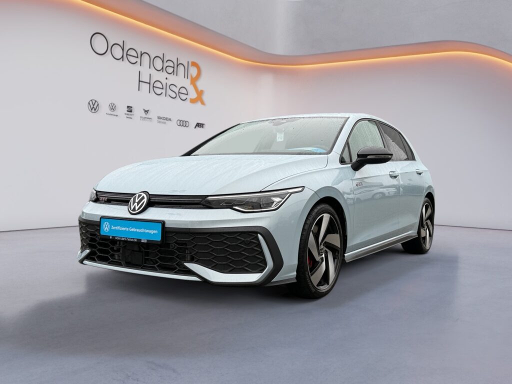 VW Golf Exposé-Bild 1