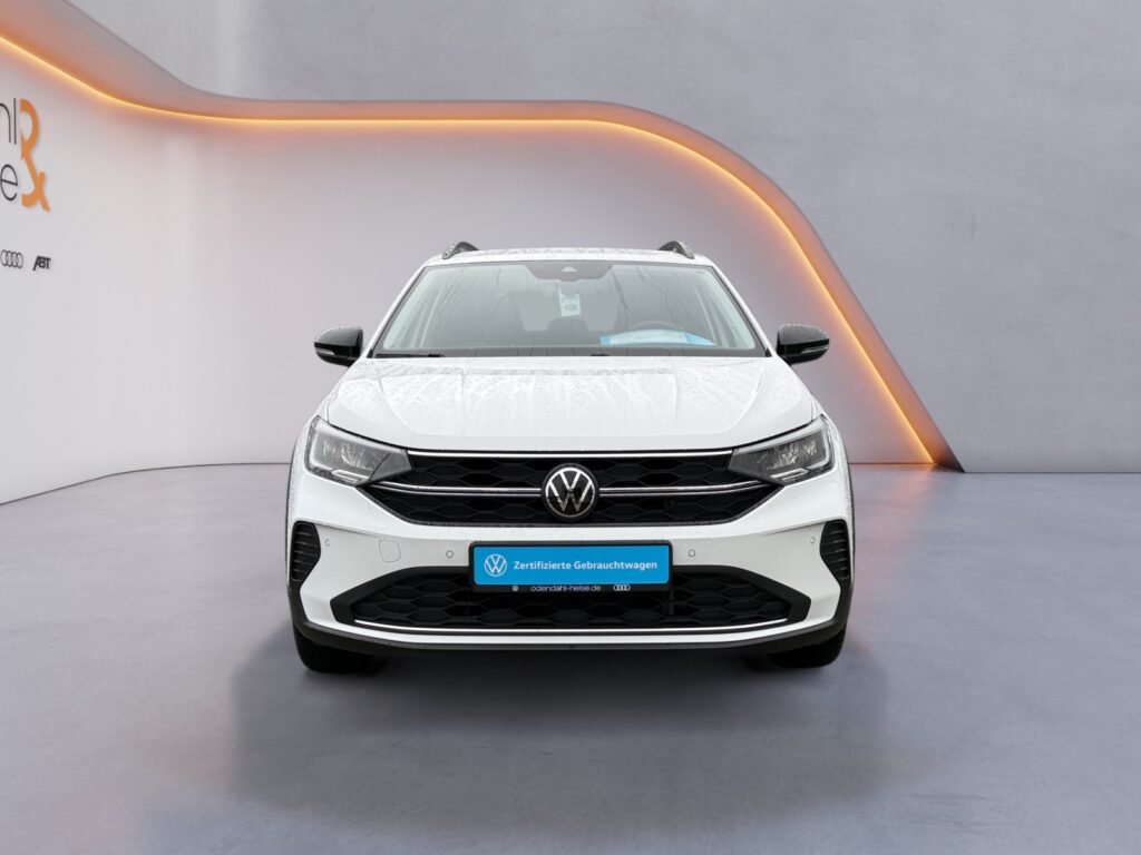 VW Taigo Exposé-Bild 8