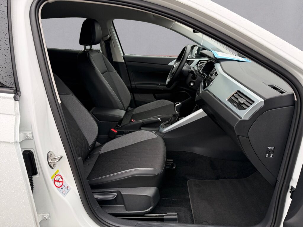 VW Taigo Exposé-Bild 15