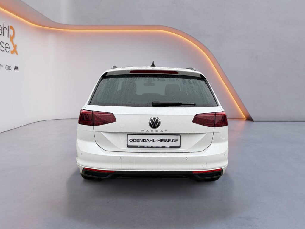 VW Passat Variant Exposé-Bild 4