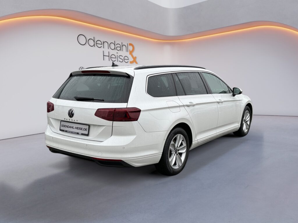 VW Passat Variant Exposé-Bild 5