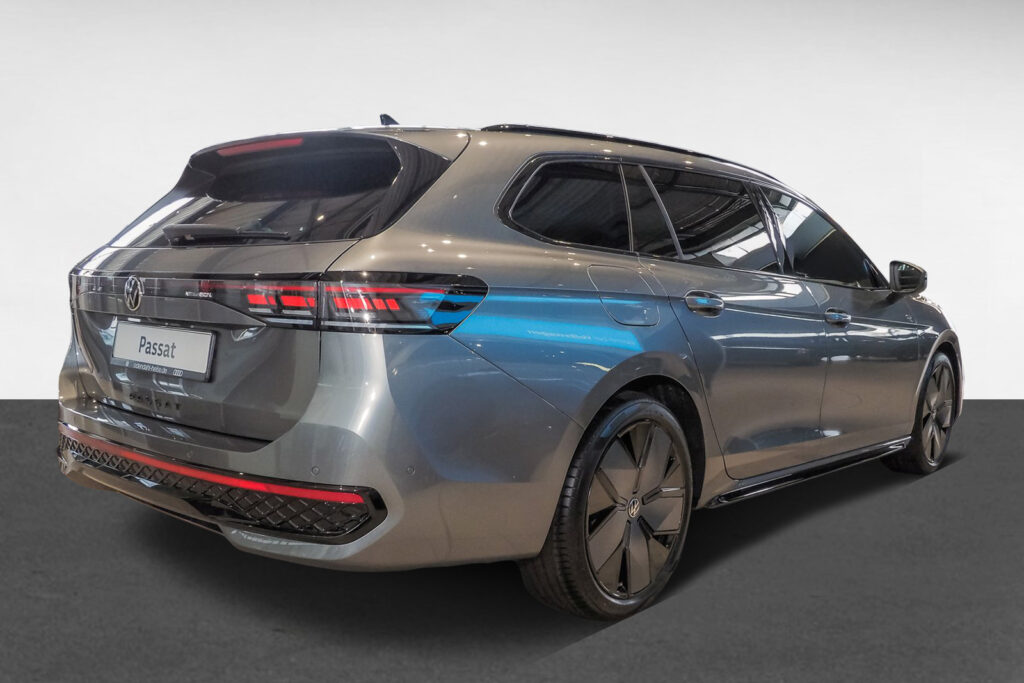 VW Passat Exposé-Bild 3