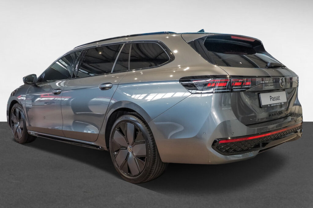 VW Passat Exposé-Bild 4