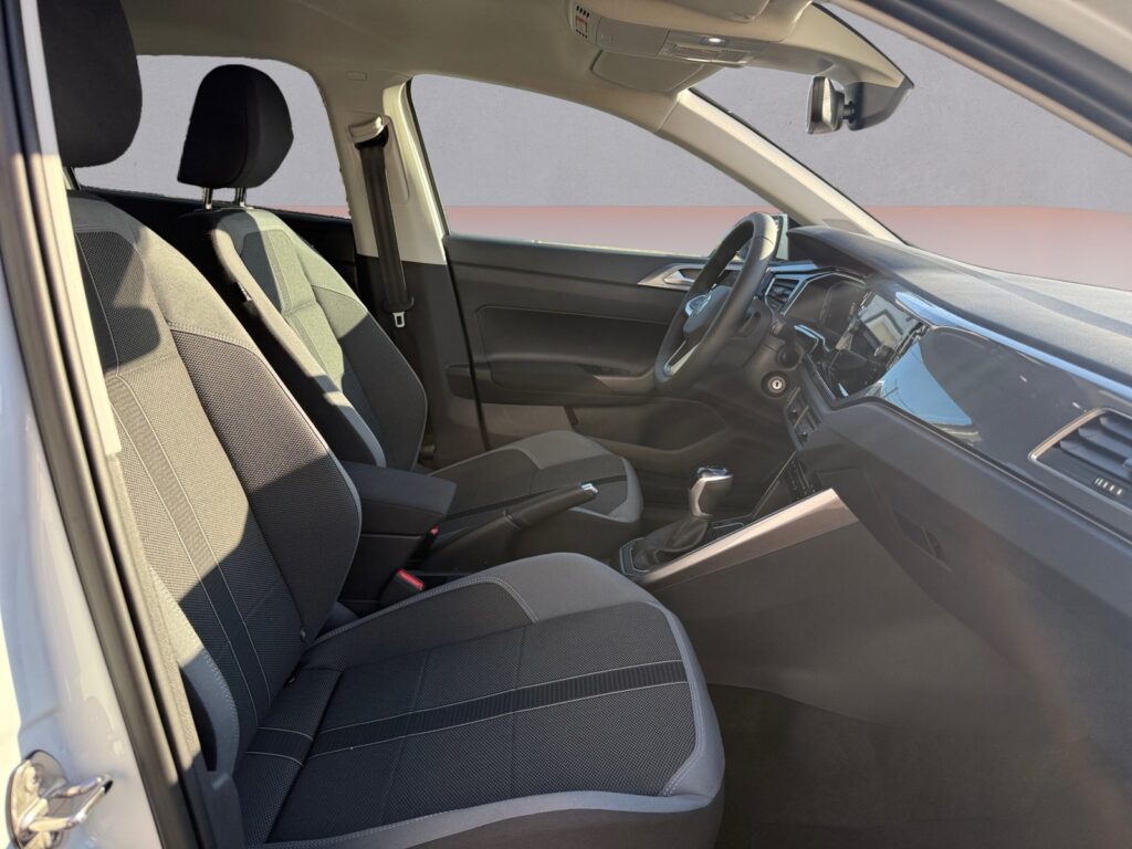 VW Polo Exposé-Bild 15