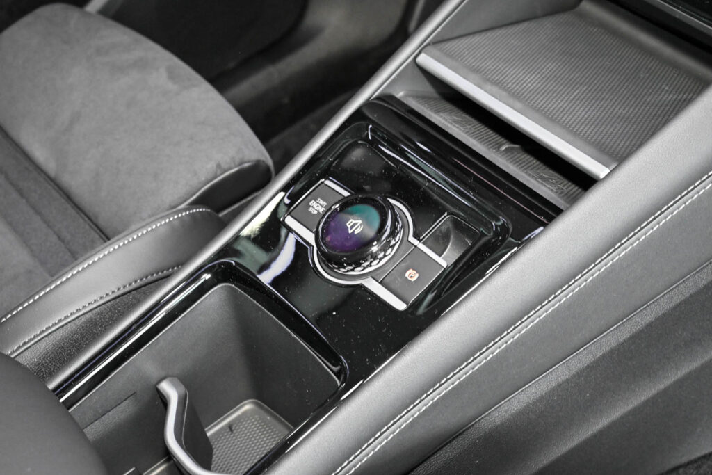 VW Tayron Exposé-Bild 10