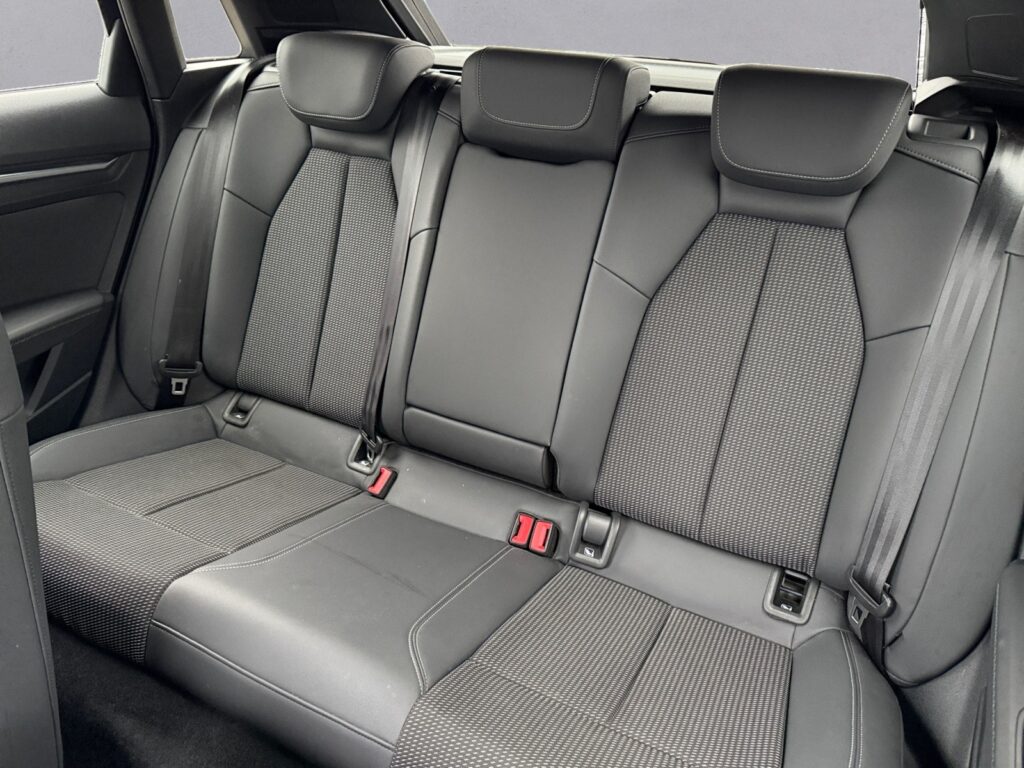 Audi A3 Exposé-Bild 13