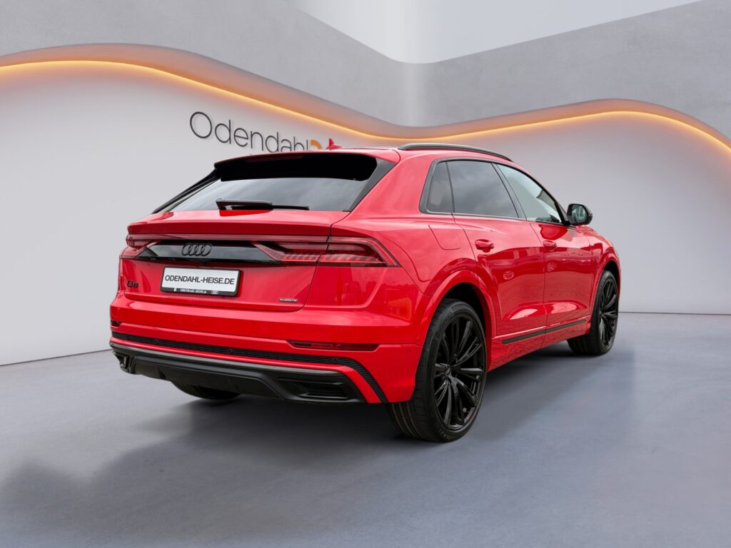 Audi Q8 Exposé-Bild 5